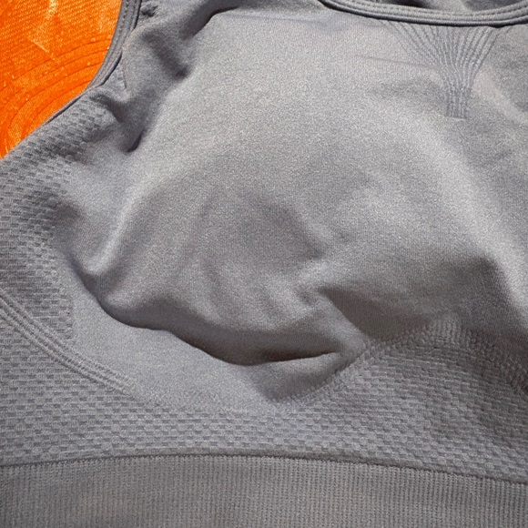 Never used baleaf blue sz 34 sports bra B22 - Picture 2 of 4